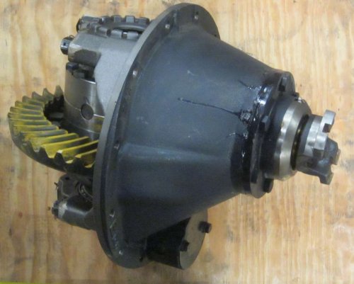 JOHN DEERE DIFFERENTIAL ASSEMBLY