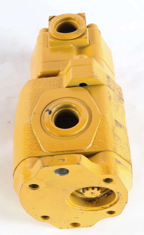 JOHN DEERE PUMP