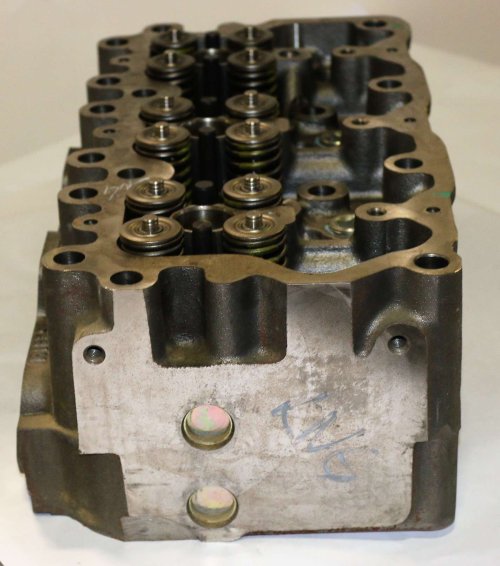 MACK CYLINDER HEAD & VALVE ASSEMBLY