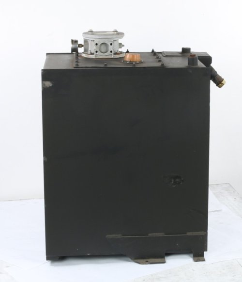 JLG OIL TANK ASSEMBLY MODEL RT1G713SY2G1646