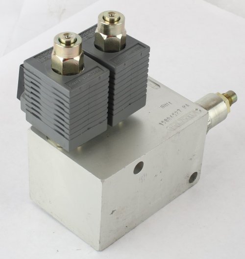 VOLVO HYDRAULIC SOLENOID VALVE