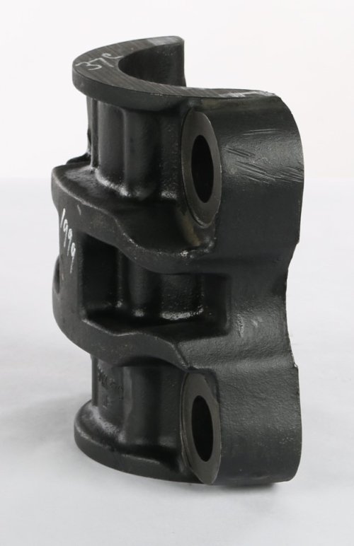 MACK BRACKET  TRUNNION  HALF  SUSPENSION  REAR