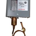 JOHNSON CONTROLS HEAD PRESSURE FAN CYCLING SWITCH