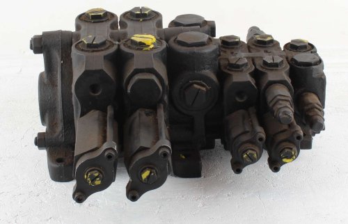 HUSCO HYDRAULIC VALVE MID-INLET 4-SECTION