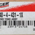 DANA SPICER HALF RND END YOKE ASSEMBLY