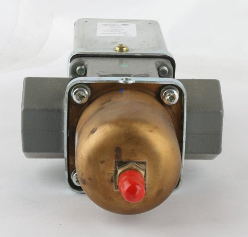 JOHNSON CONTROLS WATER REGULATING VALVE