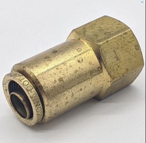 MIDLAND FITTING CONNECTOR FEMALE 1/2T 3/8F