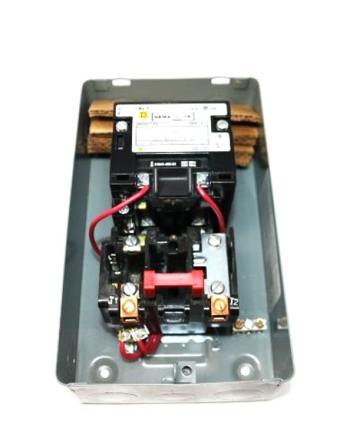 SQUARE D MOTOR STARTER  3 POLE  3 PHASE  600V 27A