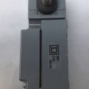 SQUARE D LIMIT SWITCH 600V 10A  ROLLER  SNAP ACTION