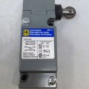 SQUARE D LIMIT SWITCH 600V 10A  ROLLER  SNAP ACTION