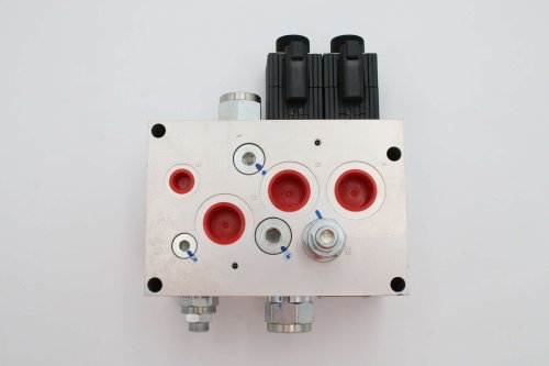 BUCHER HYDRAULICS OUTRIGGER CONTROL VALVE